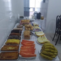café da manhã com variedades.